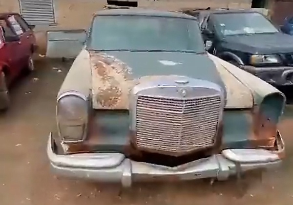 Man To Spend ₦6M To Buy, Restore A Rusty Mercedes Limo Used By Nigerian Premier To Its Former Glory - autojosh 