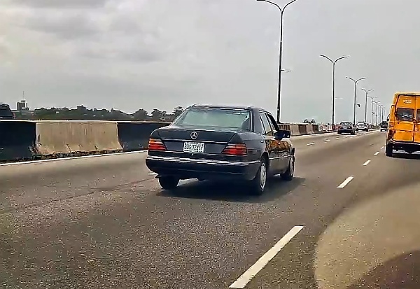 Well Maintained Mercedes-Benz W124 'V-Boot' Cruising Majestically On The Nigerian Road - autojosh 