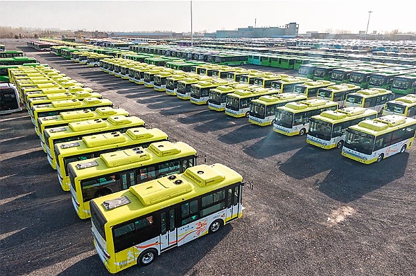 Oando Takes Delivery Of Yutong Electric Buses For Lagos Mass Transit, Aims To Deploy Over 12,000 EV Buses - autojosh 