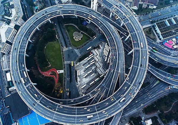 Today's Photos : Aerial View Of The Spiral Nanpu Bridge In Shanghai, China At Night - autojosh 