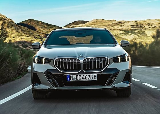 2024 BMW 5 Series Lets Drivers Change Lanes By Just Looking At The Side Mirror - autojosh
