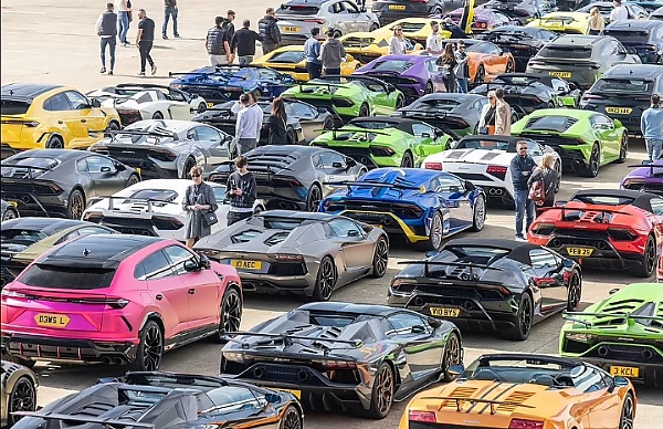 More Than 380 Lamborghini Models Raced Together To Mark The Brand’s 60th Anniversary - autojosh 