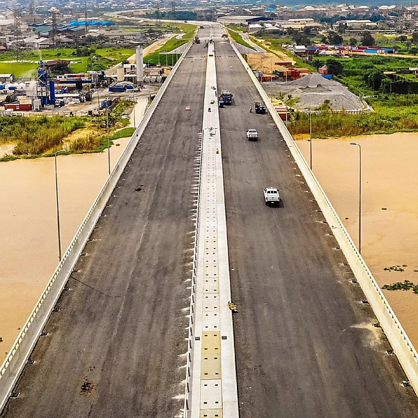 Buhari Unveils The Second Niger Bridge, 1.6 Kilometers Bridge Named After The President - autojosh 