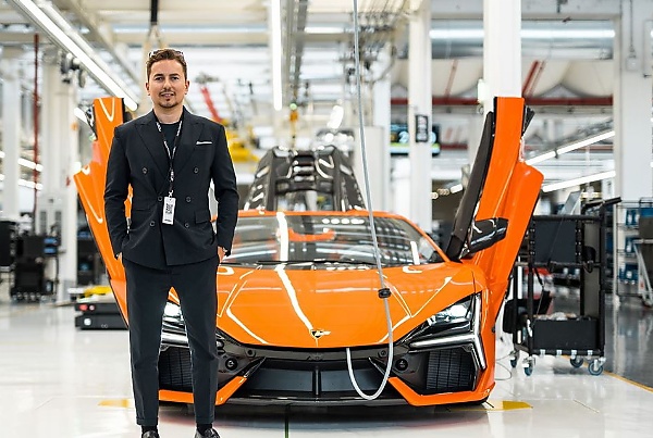 Motorbike Racing Legend Jorge Lorenzo Receives His Lamborghini Urus S At The Factory - autojosh 