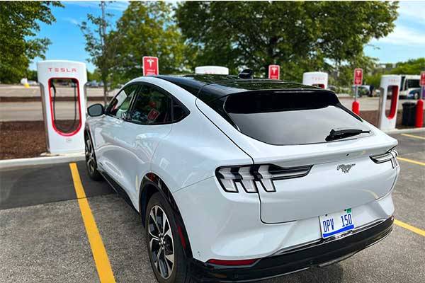 Ford To Start Using Tesla's Supercharger Network Stations As From 2024