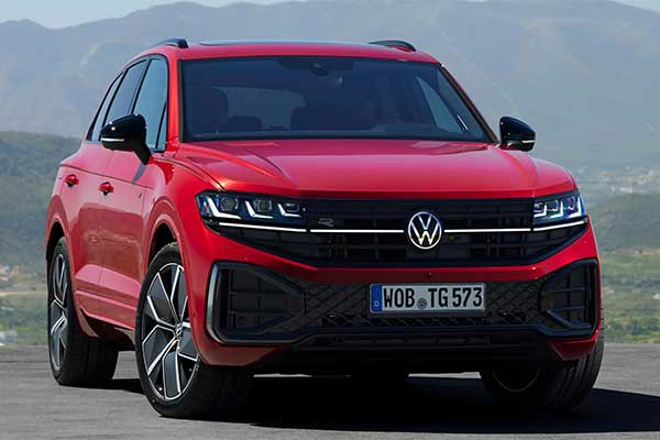 2024 Volkswagen T-Cross Debuts With Updated Lights, New Touchscreen