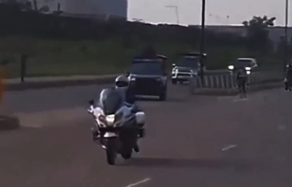 Watch As Convoy Of Over 120 Vehicles Escort President Tinubu To His Residents In Lagos - autojosh 