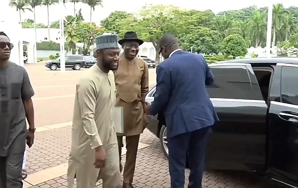 Goodluck Jonathan Visits Tinubu At The Villa, Arrives In Bulletproof Mercedes S-Class - autojosh 