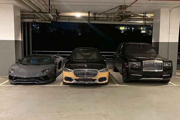 Double Trouble : Mercedes-Maybach And Mercedes-Maybach By Virgil Abloh Parked Next To Each Other - autojosh 