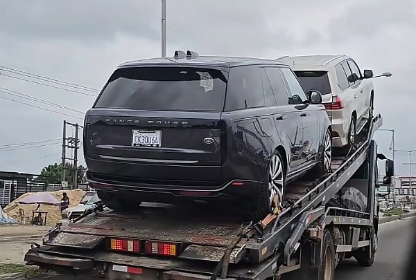 2023 Range Rover And Lexus LX 570 Spotted On A Car Carrier Trailer Enroute To Delivery In Lagos - autojosh 
