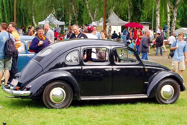 Today's Photos : Stretched 1953 Rometsch Beetle Taxi With Suicide Doors - autojosh 