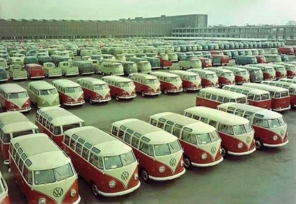 Meet The Rare 'Volkswagen Samba' With 23 Windows, The Most Luxurious Version Of Type 2 (T1) - autojosh