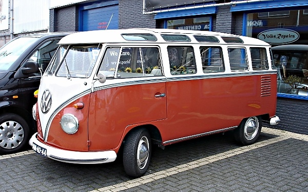 Meet The Rare 'Volkswagen Samba' With 23 Windows, The Most Luxurious Version Of Type 2 (T1) - autojosh 