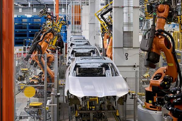 BMW Starts Production Of Electric i5 At Plant Dingolfing - autojosh 