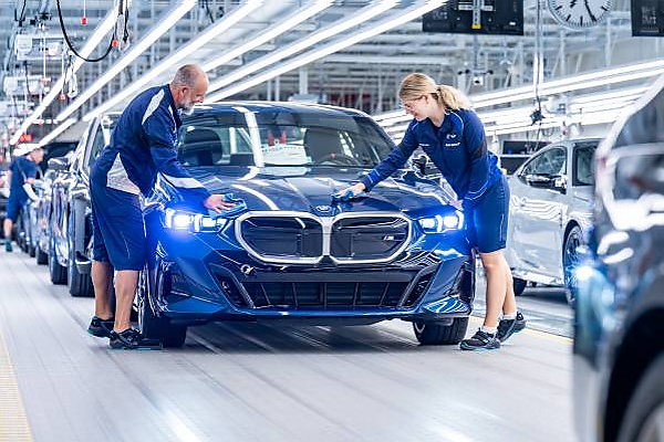 BMW Starts Production Of Electric i5 At Plant Dingolfing - autojosh 