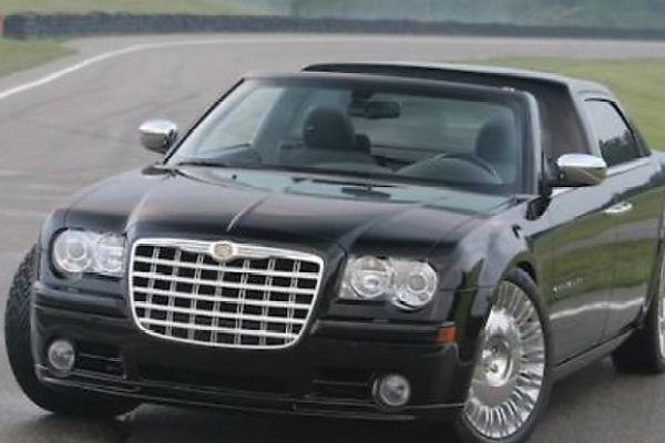 Today's Photos : Chrysler 300C Hollywood Limo Has Suicide Doors, No Roof Over Front Seats - autojosh 