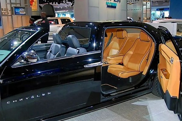 Today's Photos : Chrysler 300C Hollywood Limo Has Suicide Doors, No Roof Over Front Seats - autojosh 