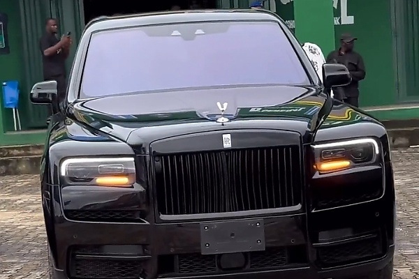 Cubana Chief Priest Adds Rolls-Royce Cullinan Worth N350 Million To His Garage - autojosh 