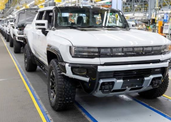 GM Promises To Speed Up Electric Vehicle Production, Sold Just 49 Hummers, 2,316 Lyriqs From Jan-June - autojosh