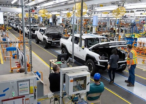 GM Promises To Speed Up Electric Vehicle Production, Sold Just 49 Hummers, 2,316 Lyriqs From Jan-June - autojosh