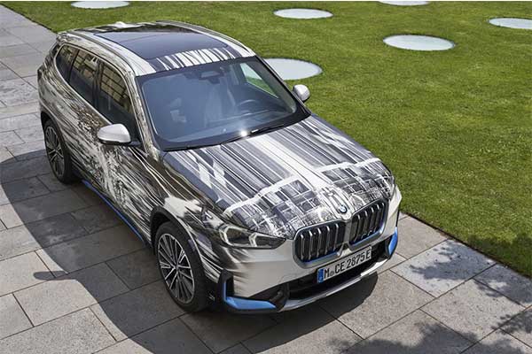 BMW And Stadel Museum Team Up To Create A One-Off BMW iX1