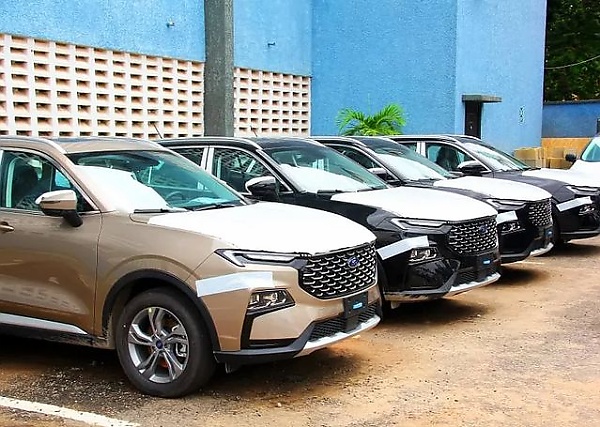 LASG Presents Official Vehicles To Six Permanent Secretaries - autojosh