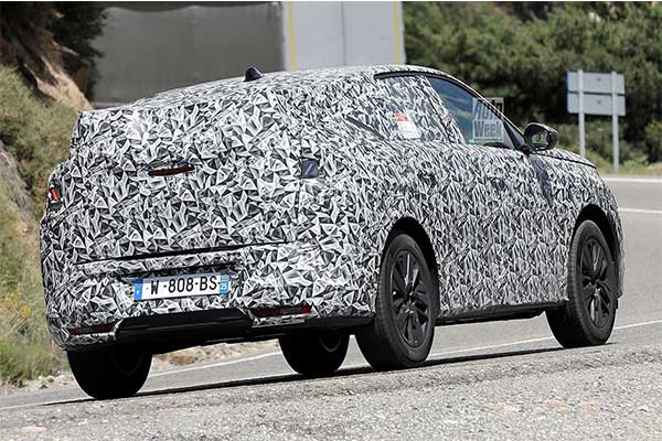 Spy Photos Of The All-New Peugeot e-3008 SUV Caught