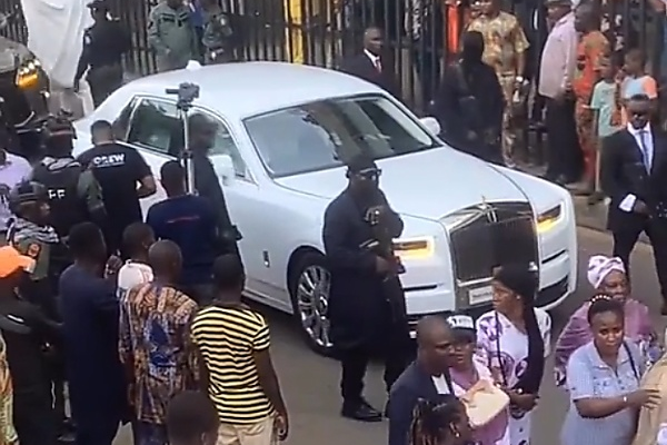 Rolls-Royce Phantom 8 Worth N500 Million Owned By Otunba Subomi Balogun Spotted At His Funeral Service - autojosh