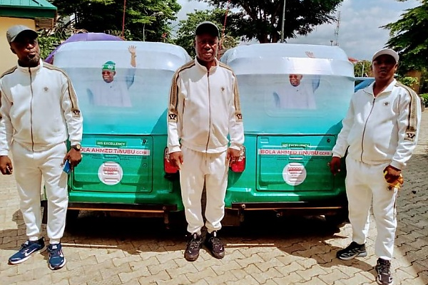 TOAN Chairman Spent N100k To Fuel 2 Tricycles During 17-hr Lagos-Abuja Trip To Honour Tinubu - autojosh 
