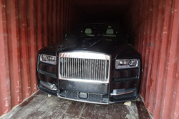 UK Police Already Intercepted 50 Shipping Containers Full Of Stolen Luxury Cars This Year - autojosh 