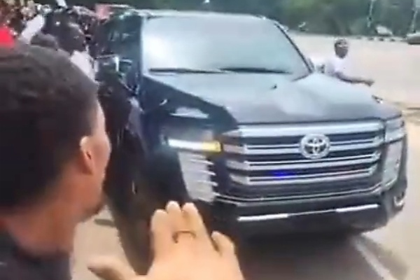 Photos : Asari-Dokubo Turned Up In ₦200m Armored Toyota Land Cruiser To Show Support For Tinubu - autojosh 