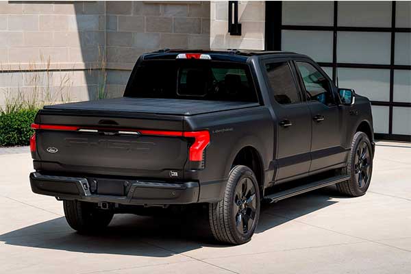 Ford Unveils F-150 Lightning Platinum Black Edition (Limited Model)