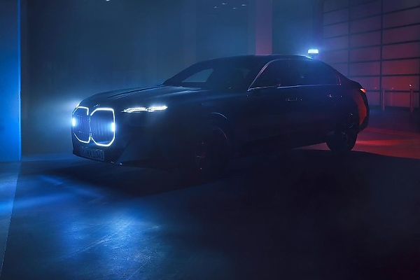 More Photos : Bunker On Wheels : First-ever BMW i7 Protection, New BMW 7 Series Protection - autojosh 