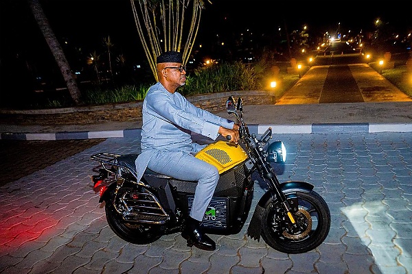 Gov Dapo Abiodun Test-drives Electric Motorbikes That Will Be Gifted To Transporters In Ogun - autojosh 