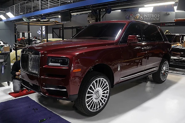 Shaquille O'Neal's Mansory Kitted Rolls-Royce Cullinan Has Superman Logo Embedded On The Grille - autojosh 