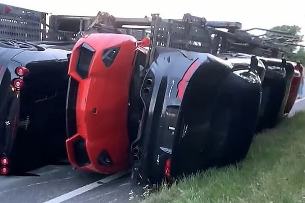 A Transporter Carrying 9 Supercars Including Aventador And Bentley Continental, Overturns - autojosh