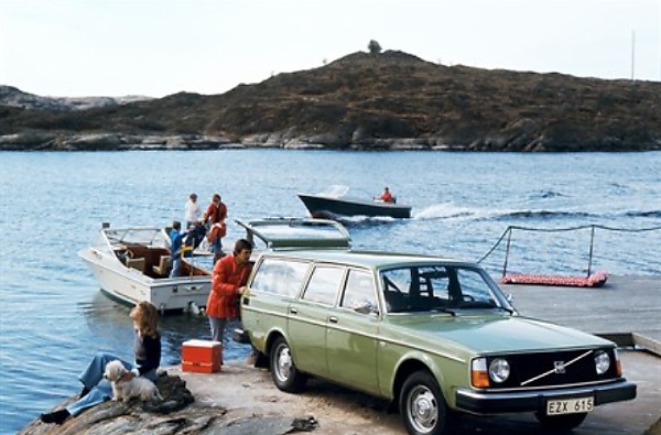 Iconic Volvo Estate To Be Displayed At London’s Natural History Museum - autojosh 