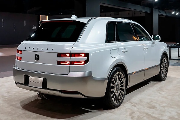 Chauffeur-driven Toyota Century Revealed As A Bentayga And Cullinan-Rivaling Luxury SUV - autojosh 