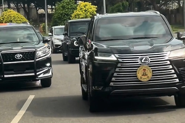 Watch : Stunning Convoy Of Ganduje And Gawuna, Who Was Declared Winner Of Kano Governorship Election - autojosh 