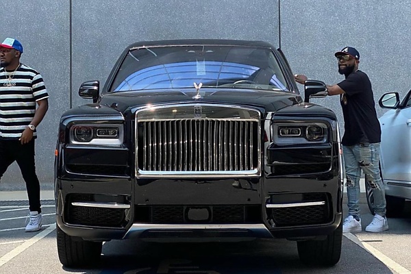 “I Have 2 Rolls-Royces, But I Don’t Have One Like This”, Davido Says After Spotting Classic Phantom II In Dubai - autojosh 