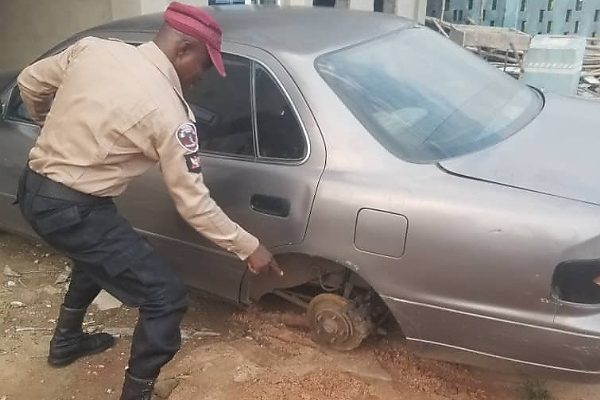 FRSC Arrest Toyota Camry Moving With 3 Tyres, Driver Charged To Court