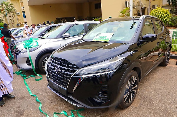 Insecurity : FCT Minister Wike Presents 10 Vehicles To Traditional Rulers In The Nation’s Capital - autojosh