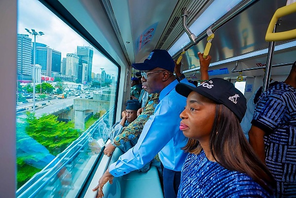 Sanwo-Olu Flags Off Commercial Operations Of Lagos Blue Rail With 800 Passengers Onboard Electric Train - autojosh 