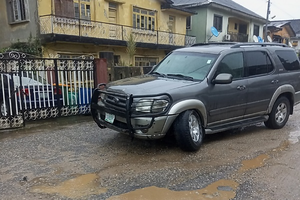 Toyota Sequoia SUV Suffers Catastrophic Ball Joint Failure In Lagos, Here Are The Causes - autojosh 