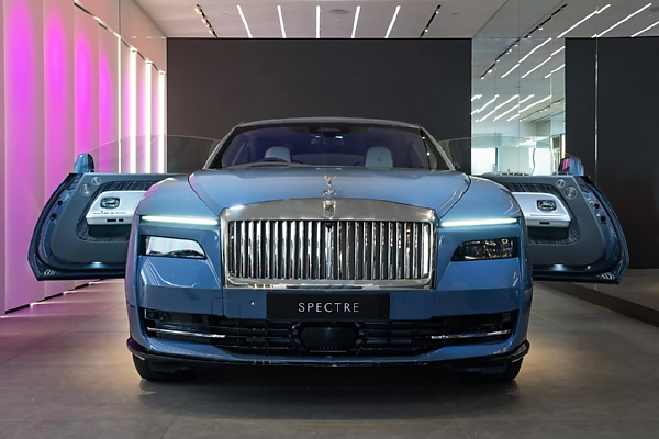 Here Are The Winners At The Rolls-Royce Annual Global Dealer Awards - autojosh 