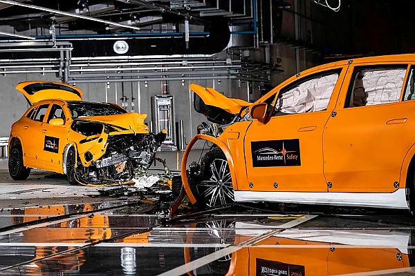 Watch : Mercedes Performs Head-on Crash Test Between EQS SUV And EQA To Show Its Electric Cars Are Safe As Other Models - autojosh 