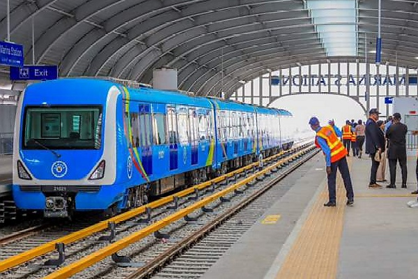 Lagos Blue Line Trains Now Fully Powered By Electricity, Avoid Walking On The Tracks - LAMATA - autojosh