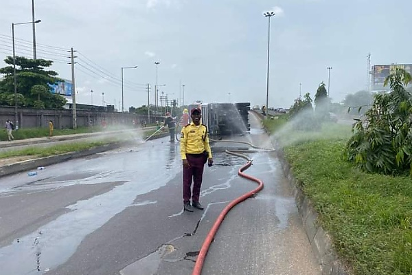 LASTMA Averts Explosions At Surulere As Loaded Tanker Topples On VW Golf, Driver Arrested - autojosh 