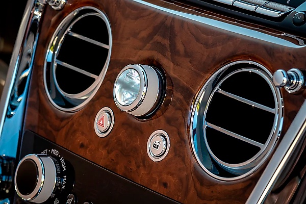 This One-Off Rolls-Royce ‘The Pearl Cullinan’ Is A Birthday Gift From A Client To His 90-year Old Dad - autojosh 