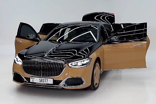 A Peek Inside The 1/18 Scale Replica Of $500,000 Mercedes-Maybach S-Class By Virgil Abloh - autojosh 